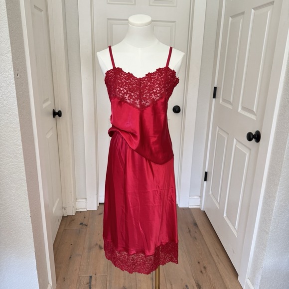 Cabernet Other - Vtg Cabernet Set Red Wide Lace Liquid Satin Slip Skirt Camisole Top Sz S Sexy